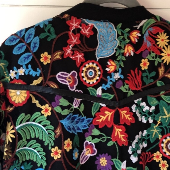 🎉HP🎉Gaby & Eden Foral Embroidered Bomber Jacket - Picture 2 of 7